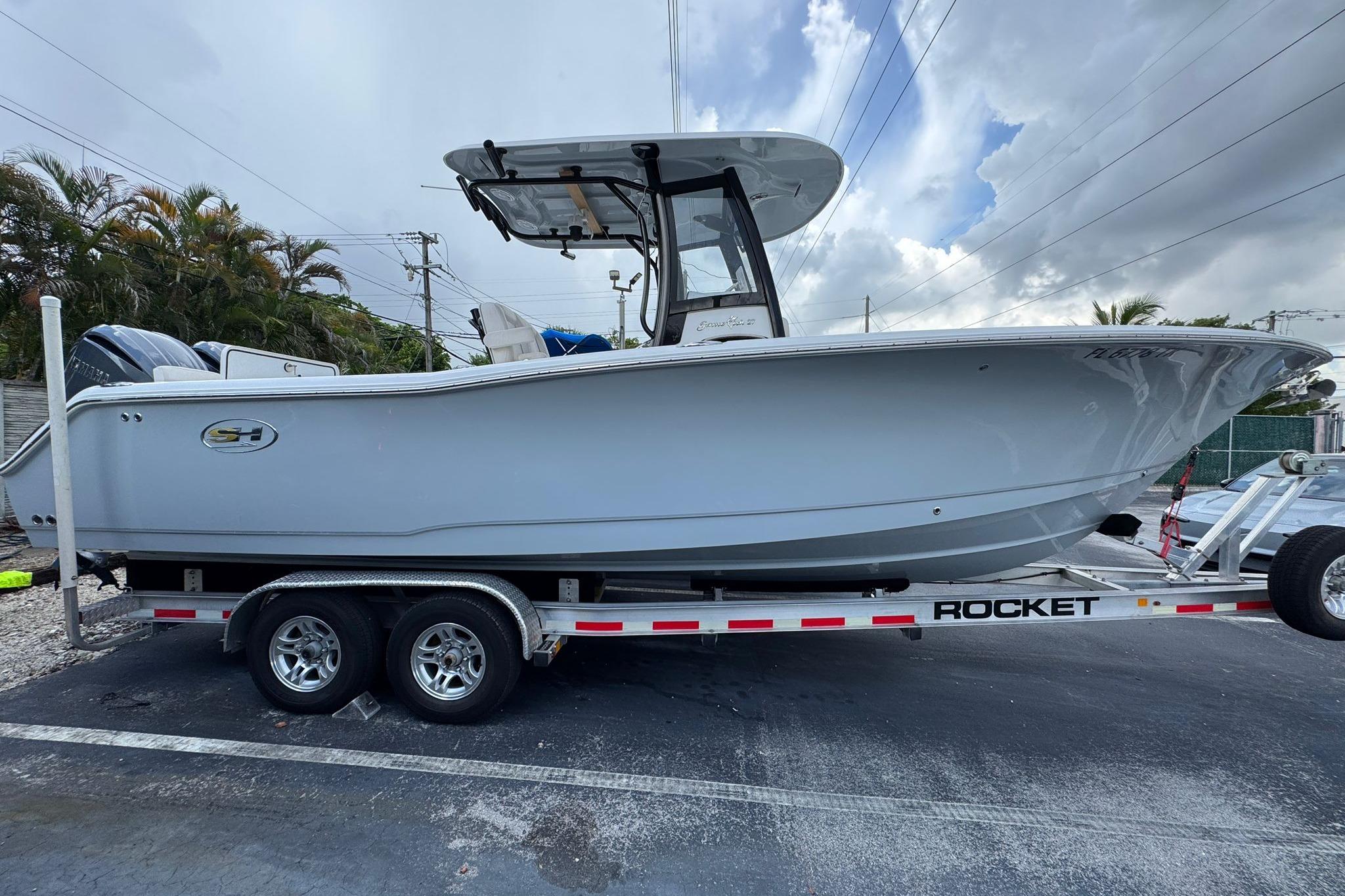 2023 Sea Hunt Gamefish 27 Forward Seating