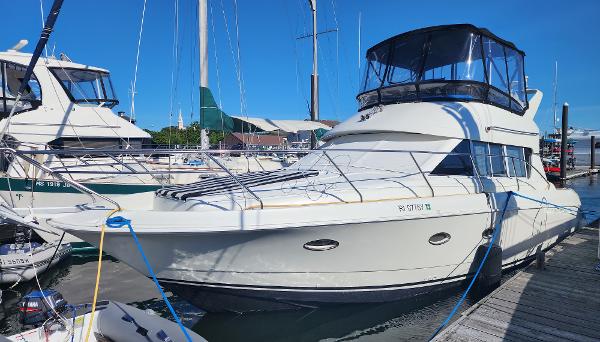 Silverton 362 Sedan Cruiser Profile