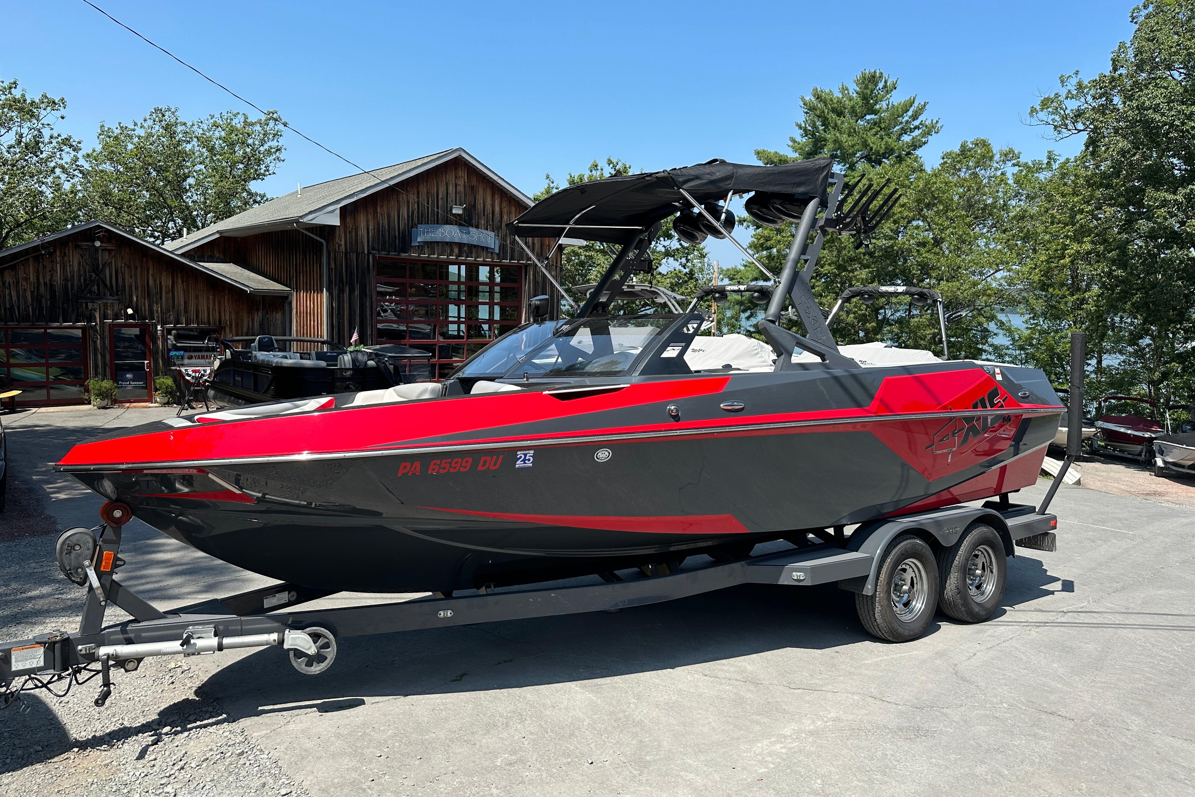 2018 Axis T22