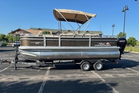 2025 Sun Tracker SportFish 20 DLX