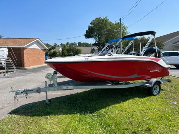 2024 Bayliner Element M17
