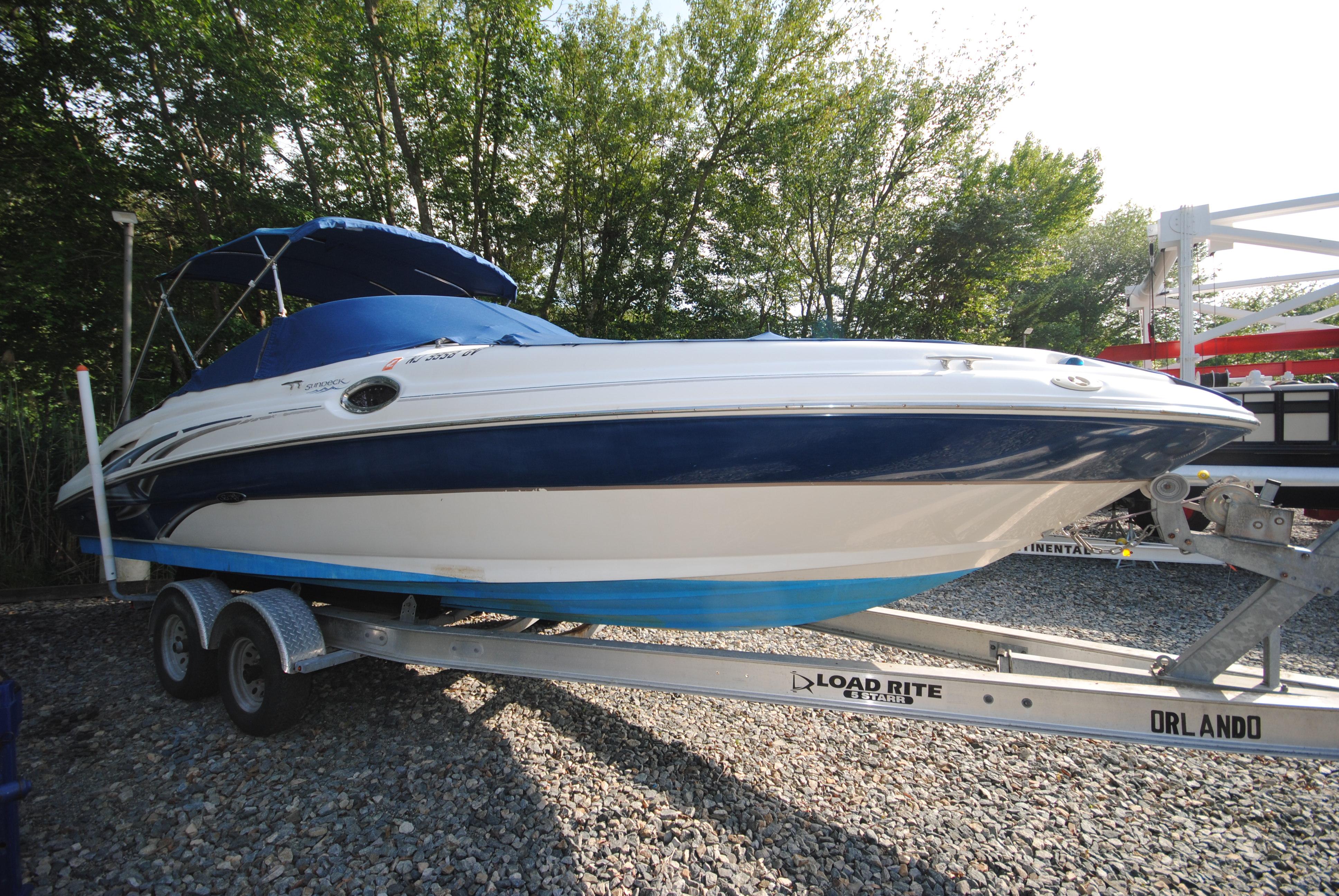 2004 Sea Ray 270 Sundeck