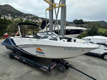2021 Glastron GTS 245