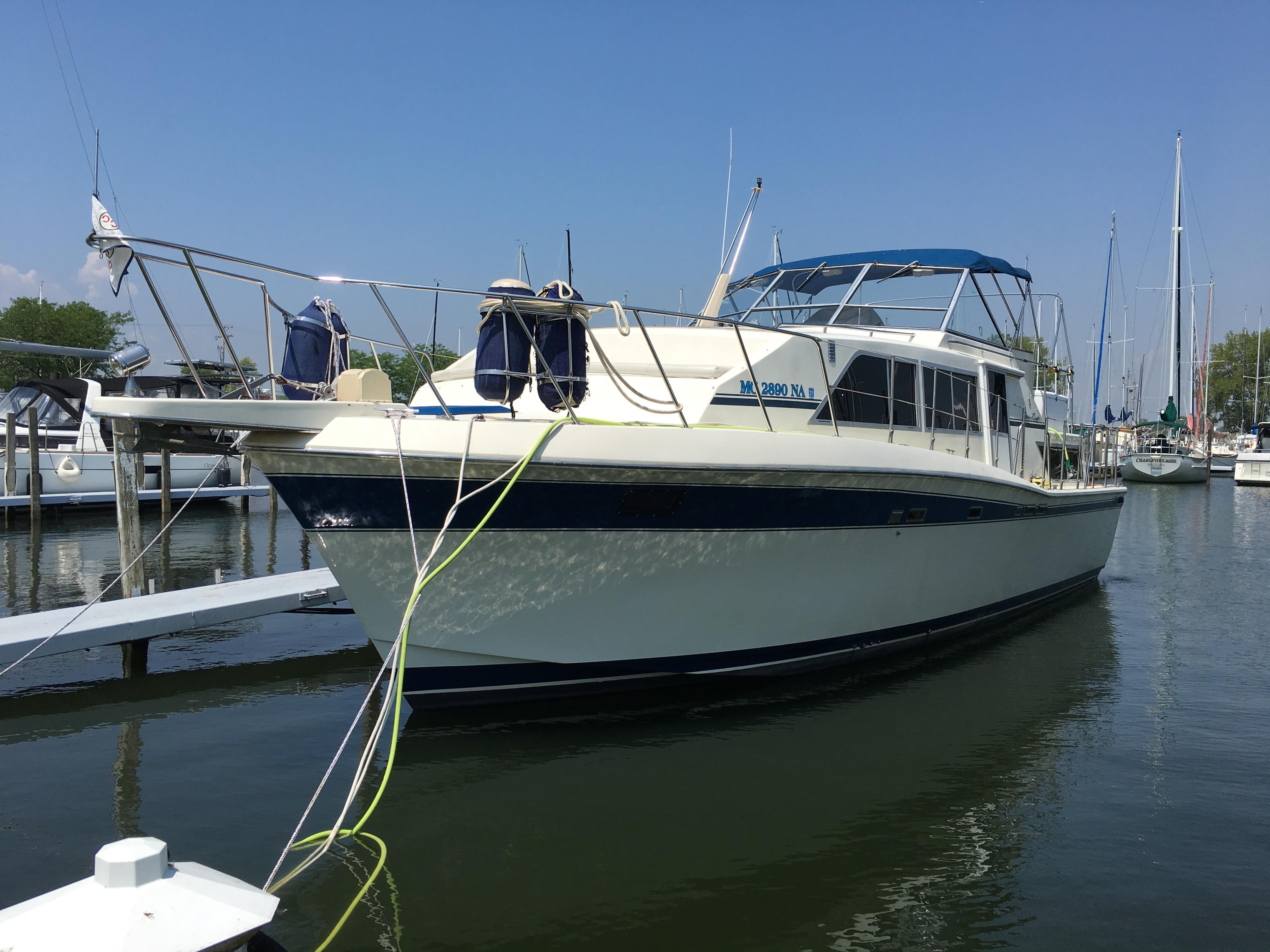 1985 Chris-Craft Catalina 381, Monroe Michigan - boats.com