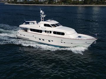 2003 Grand Harbour 80' Motor Yacht