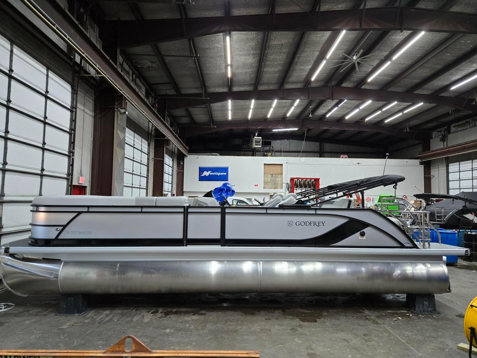 2025 Sweetwater 2486SFL