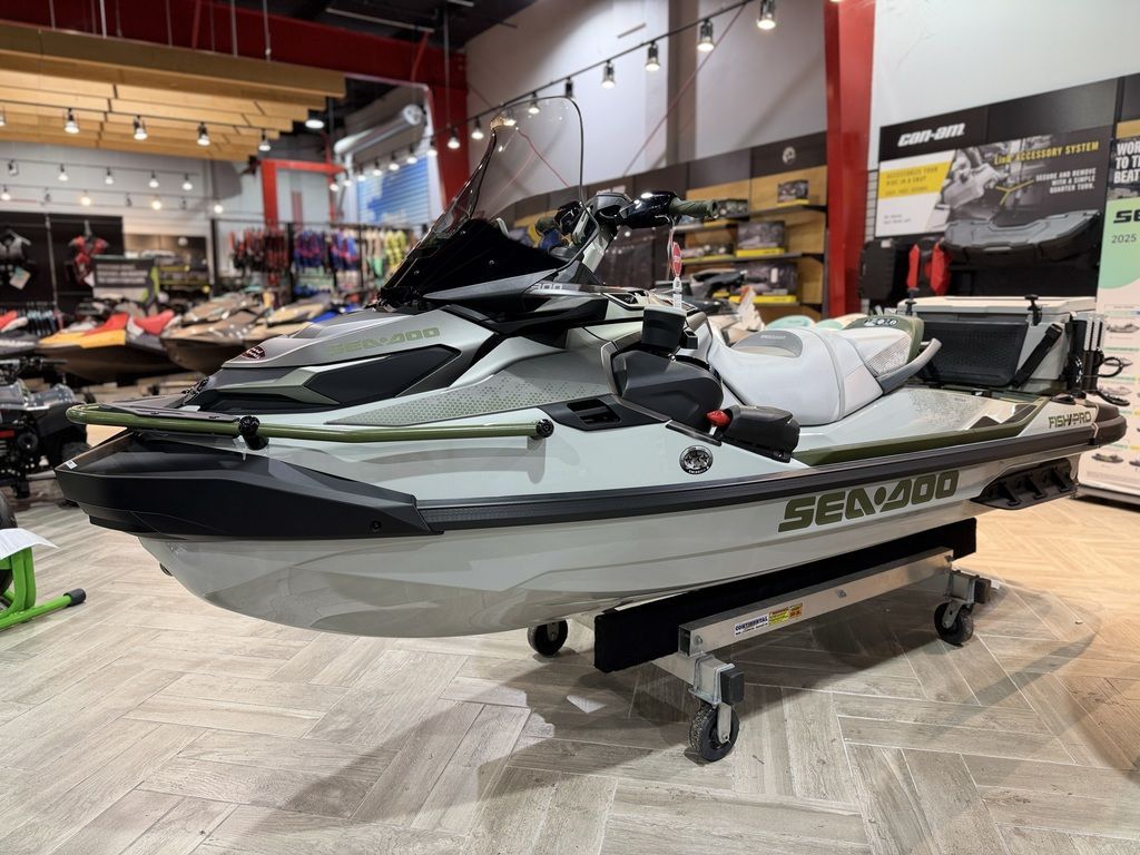 Sea-Doo FishPro™ Apex 300