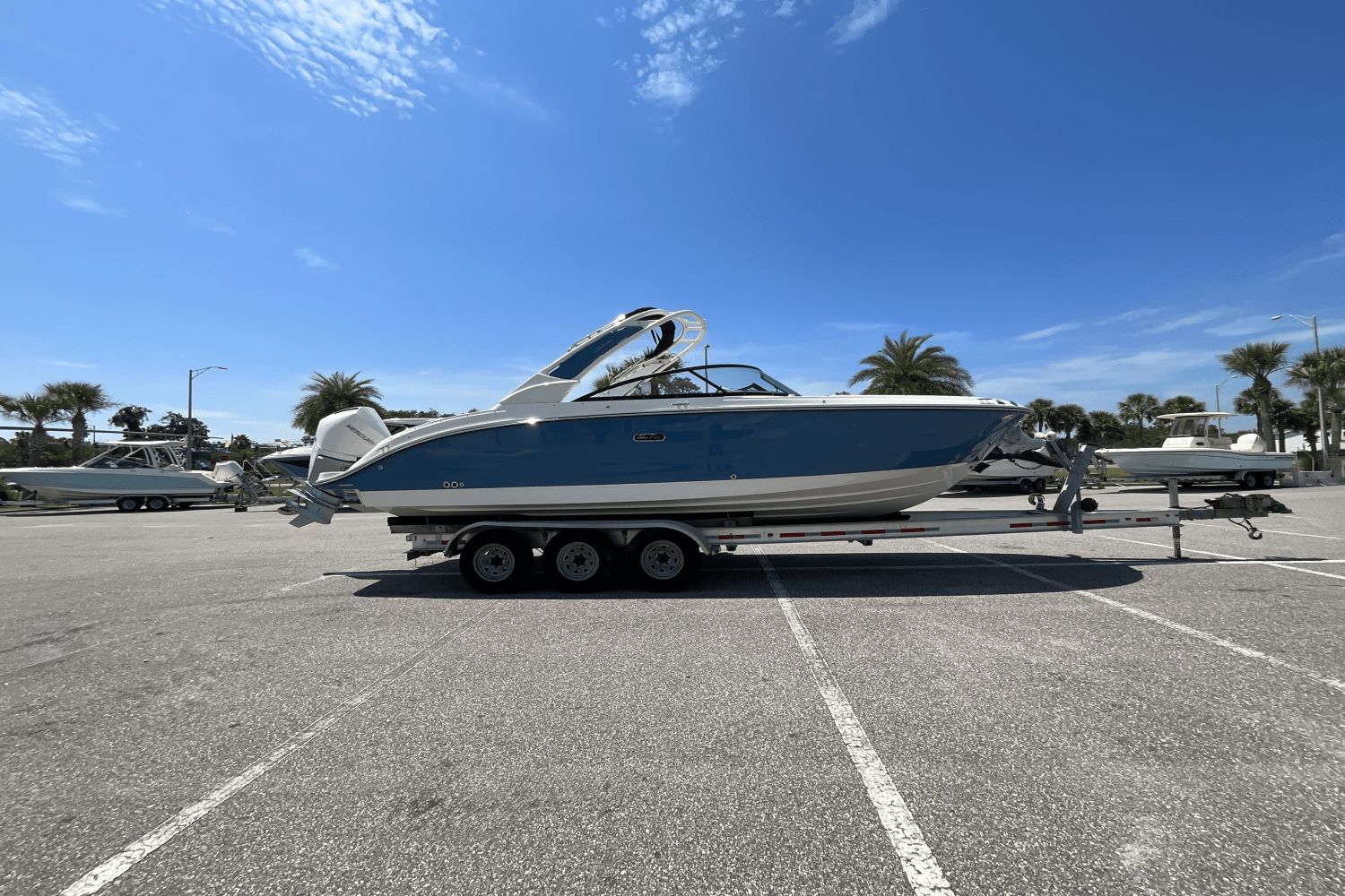 Sea Ray SDX 270 Outboard