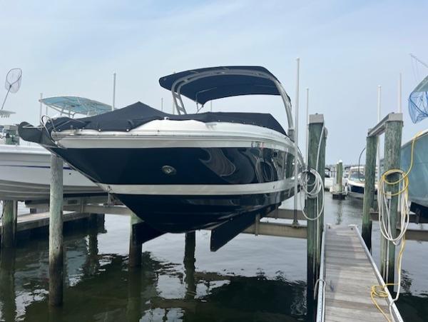 2022 Sea Ray SDX 290 Outboard