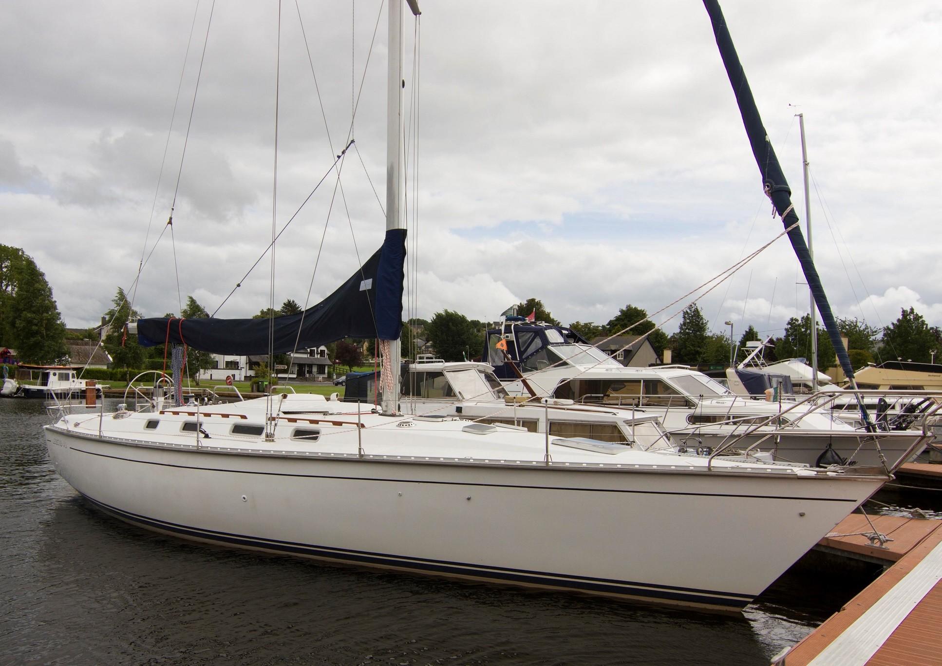 19 Hunter Legend 40 Dromineer Co Tipperary Ireland Boats Com