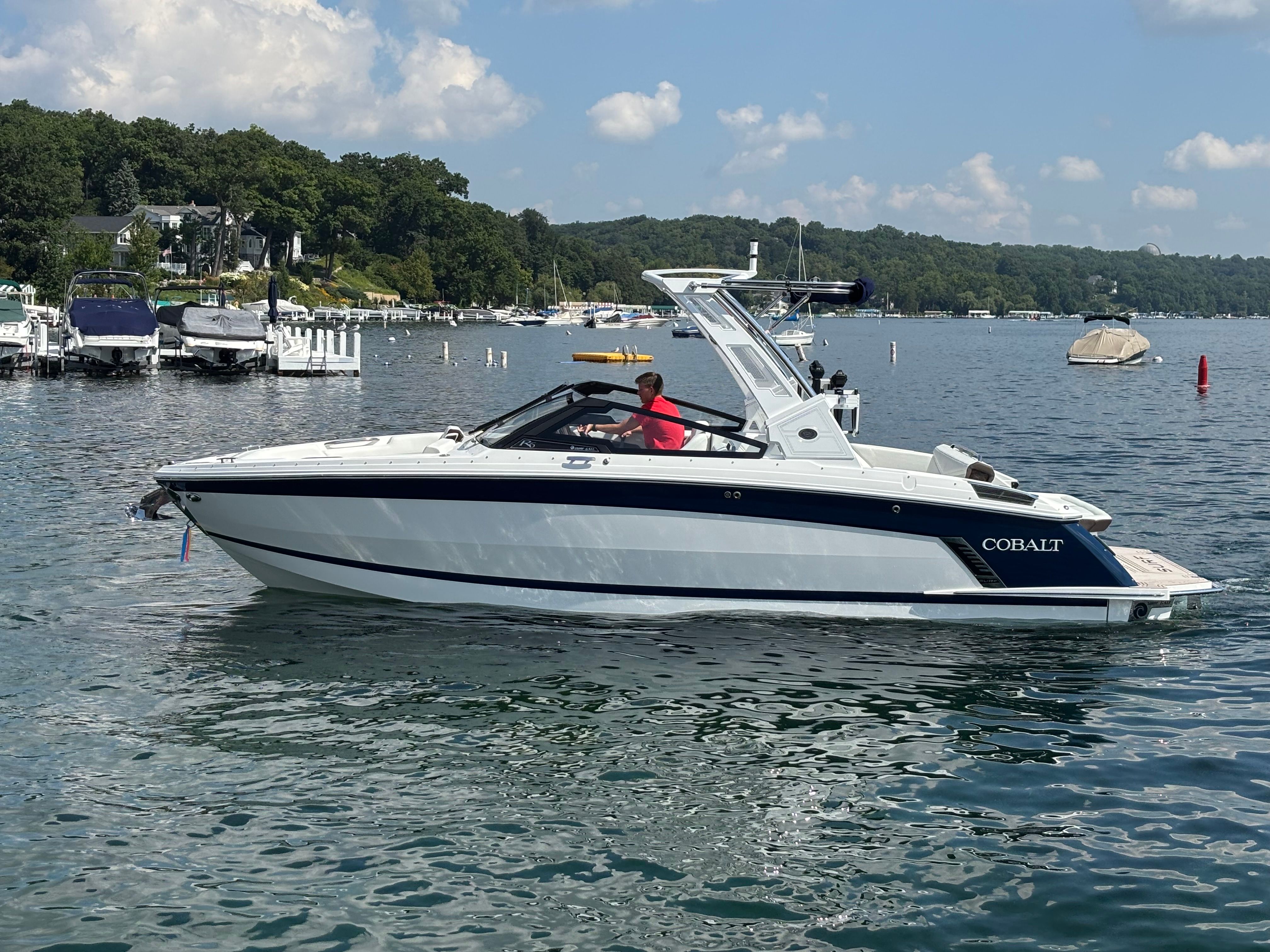 Cobalt R6 Surf