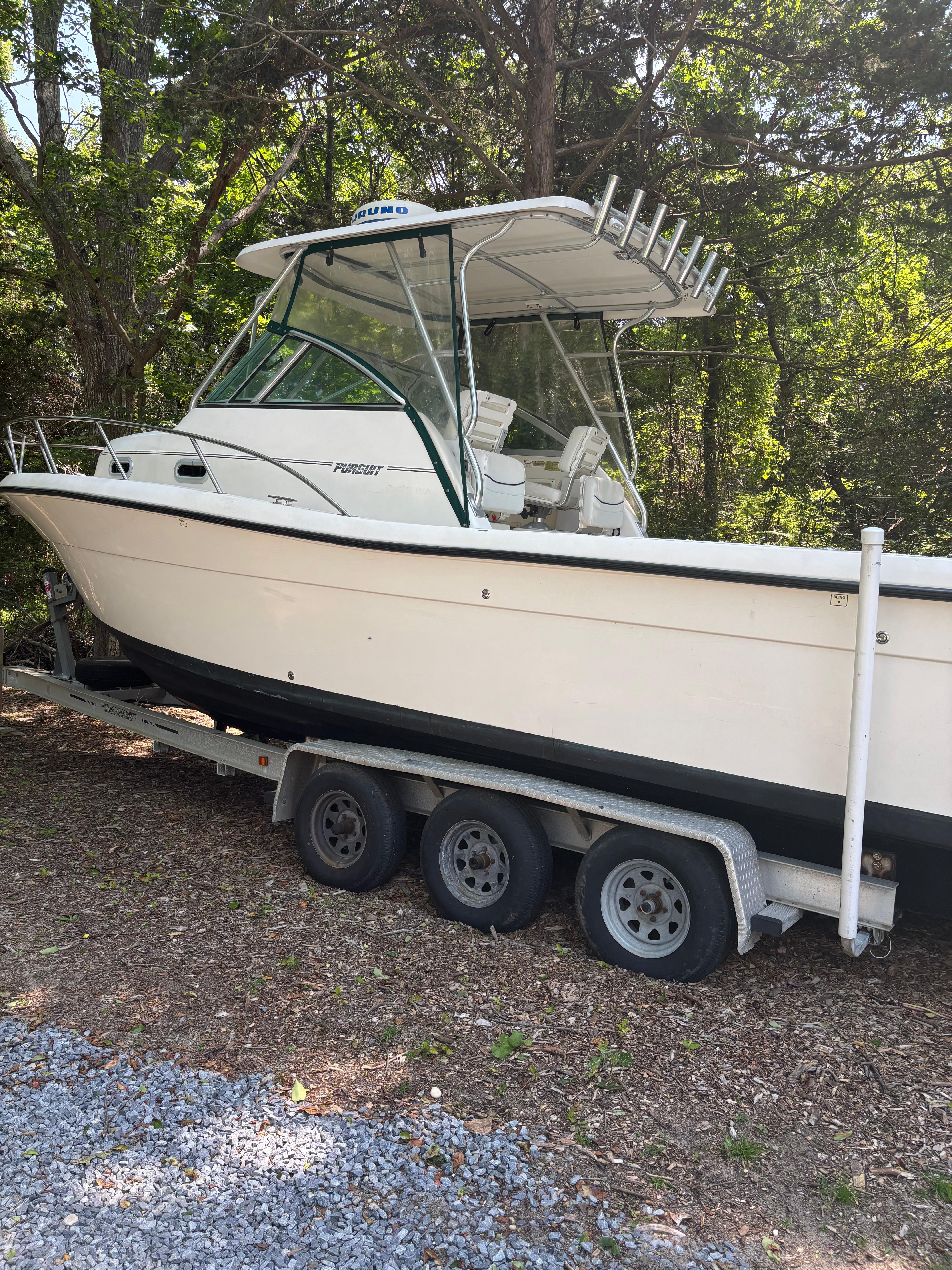 1999 Pursuit 2870 Wa