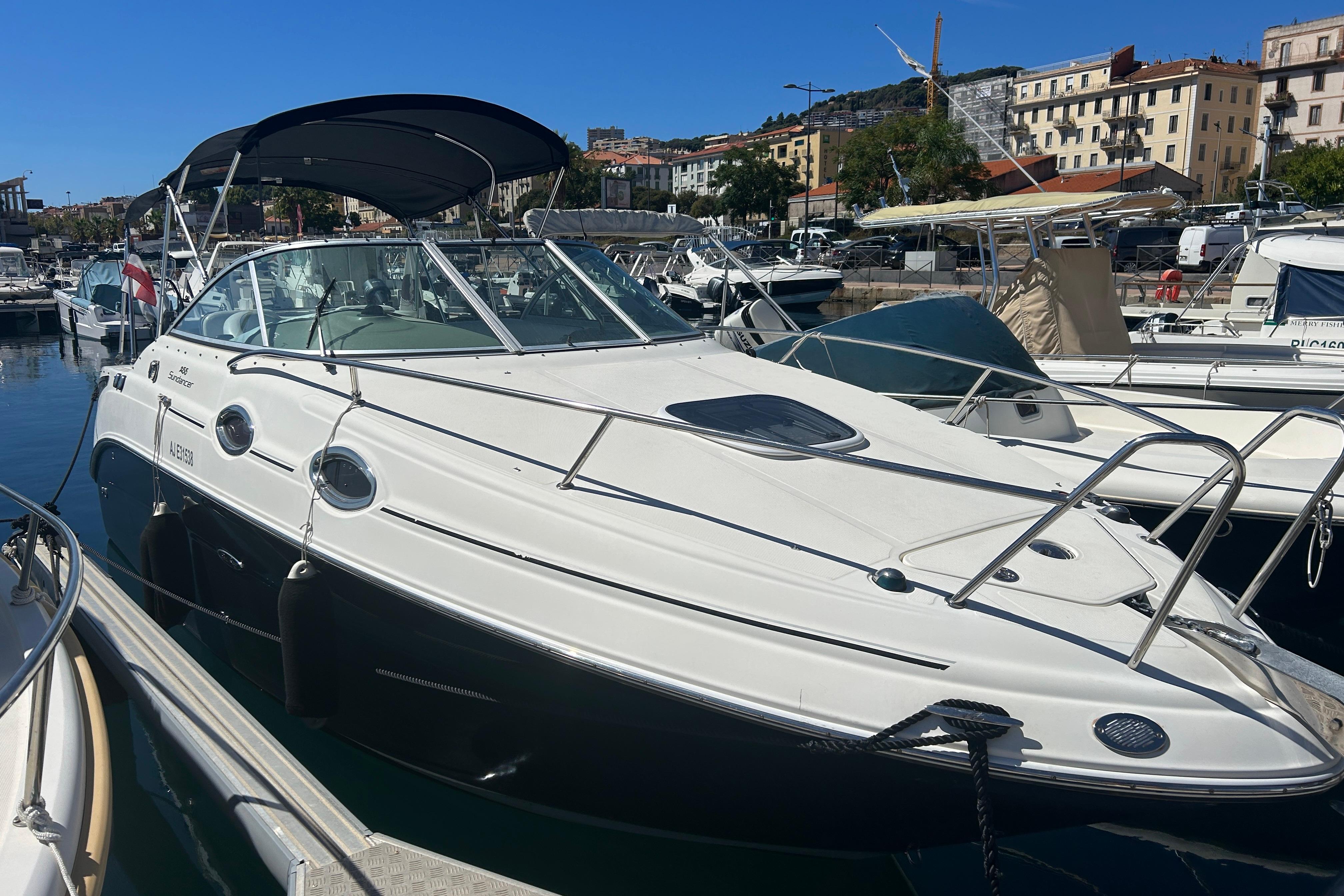 2009 Sea Ray 255 Sundancer