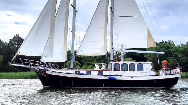Schooner 43