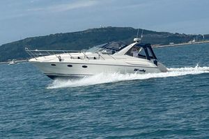 Windy 37 Grand Mistral 2007 Windy 37 Grand Mistral yacht cruising on open water.