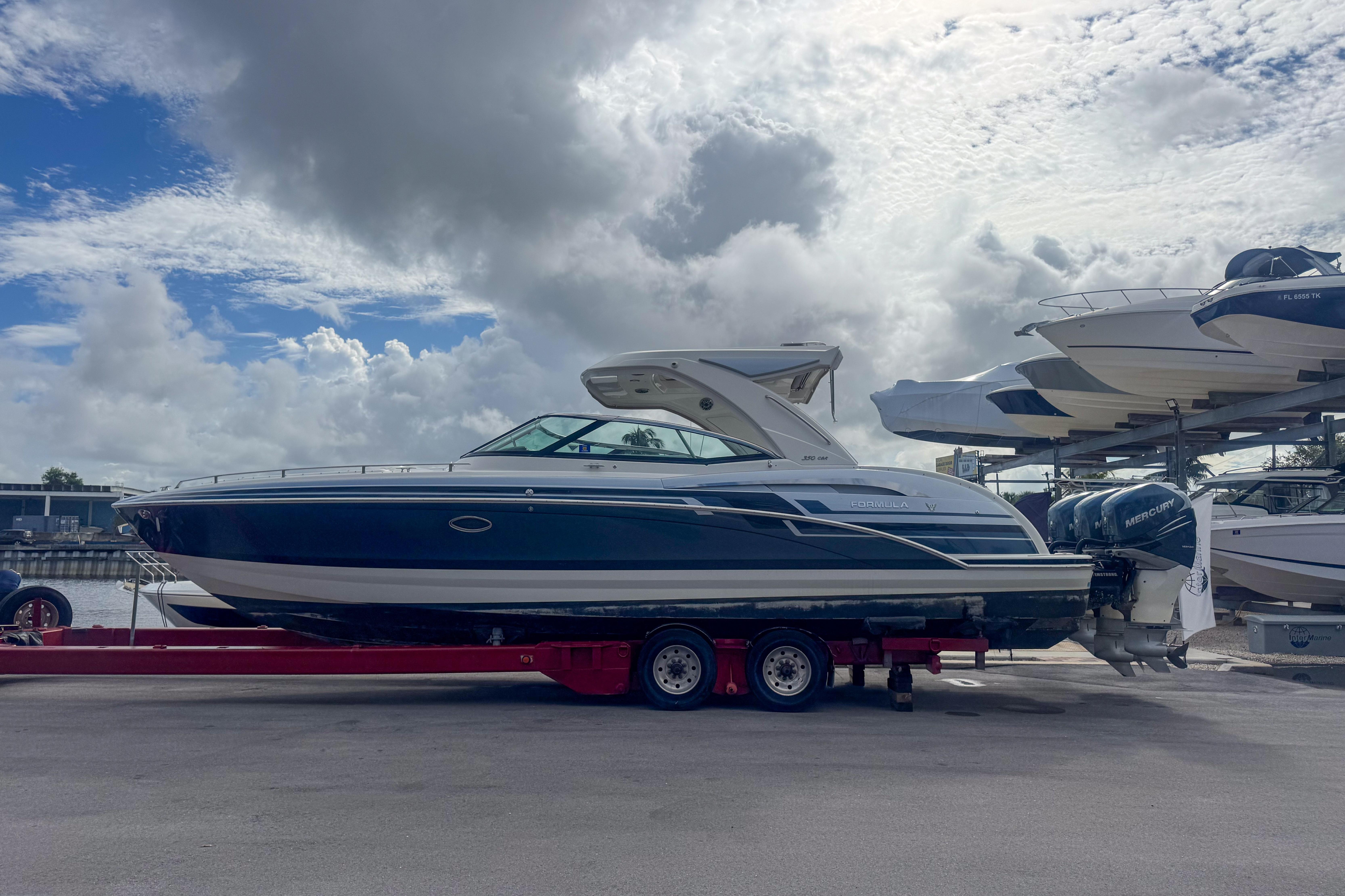 2021 Formula 350 Crossover Bowrider OB
