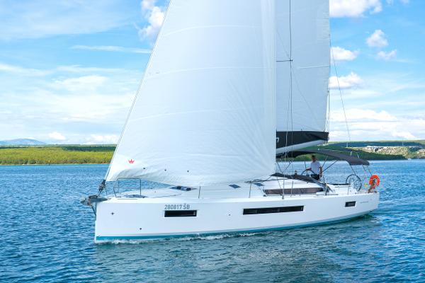 2023 Jeanneau Sun Odyssey 490
