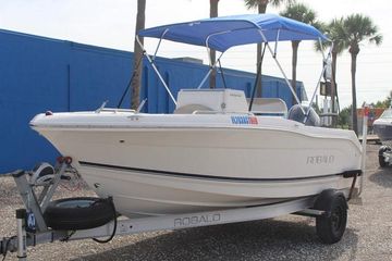 2018 Robalo R180 Center Console