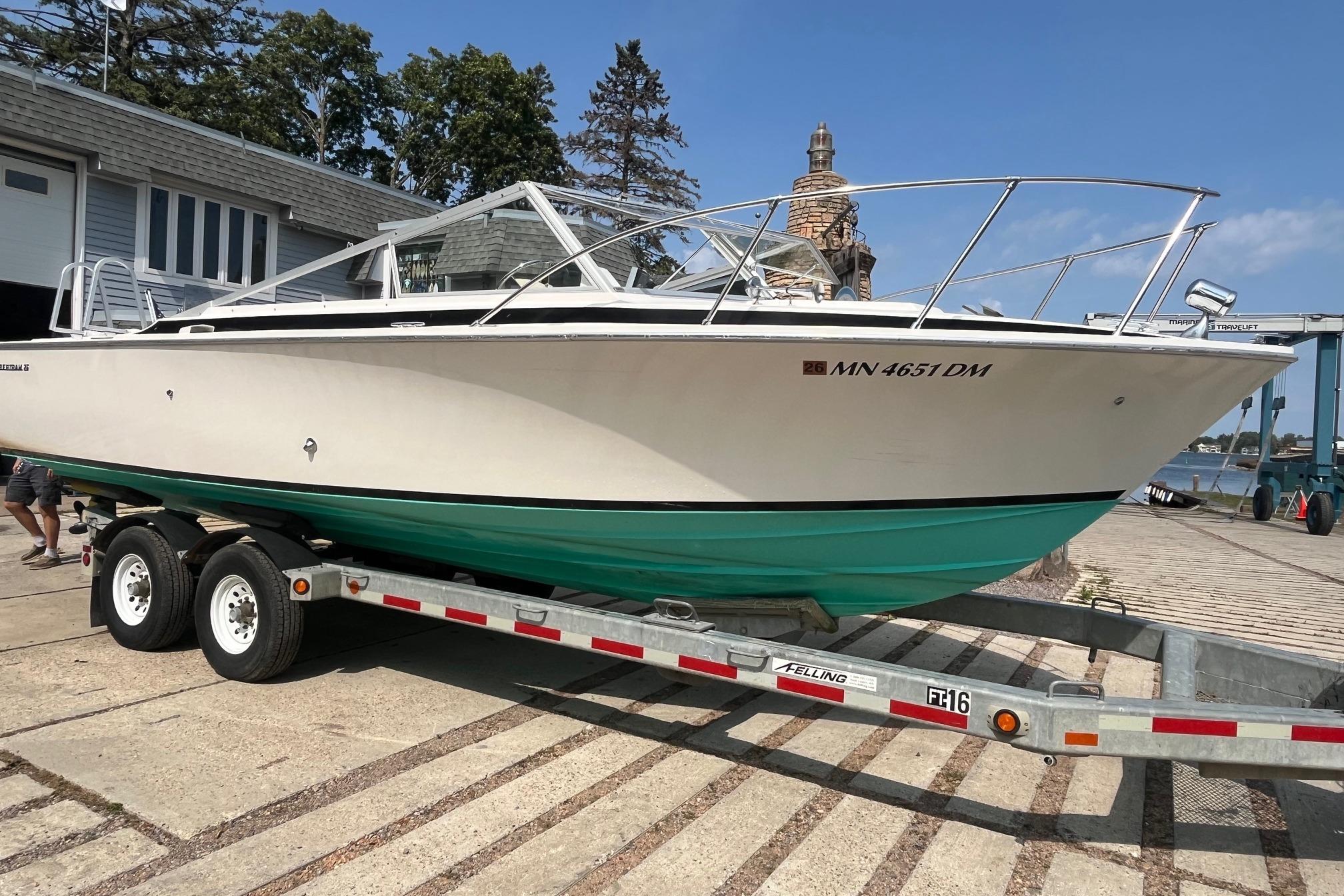 1975 Bertram 26 Moppie