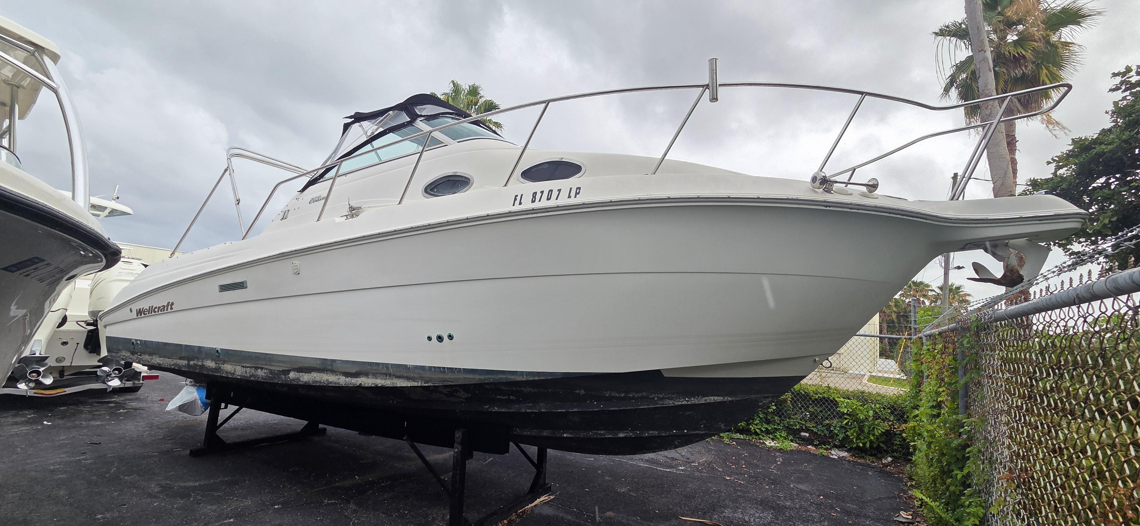 2001 Wellcraft 270 Coastal I/O