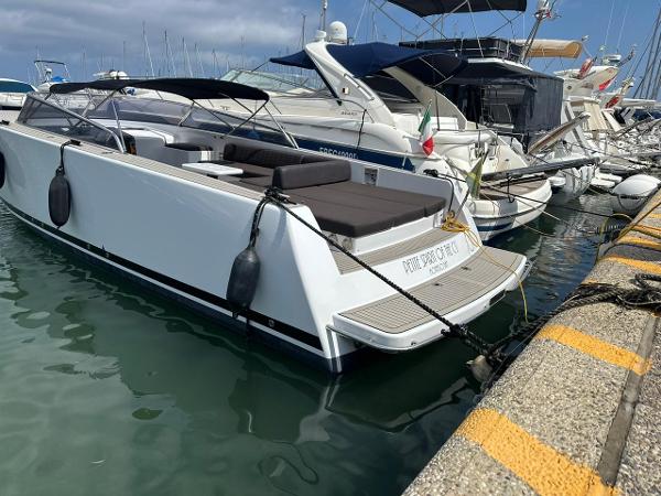 VanDutch 40