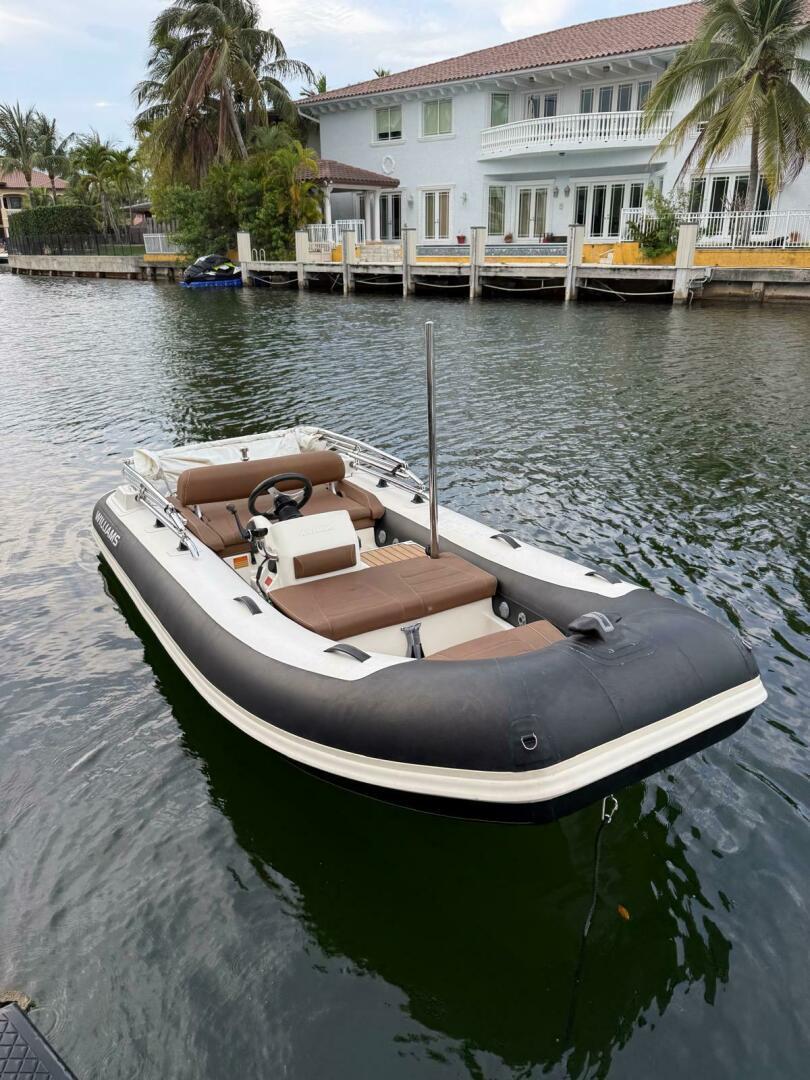 Williams Jet Tenders Sportjet 395