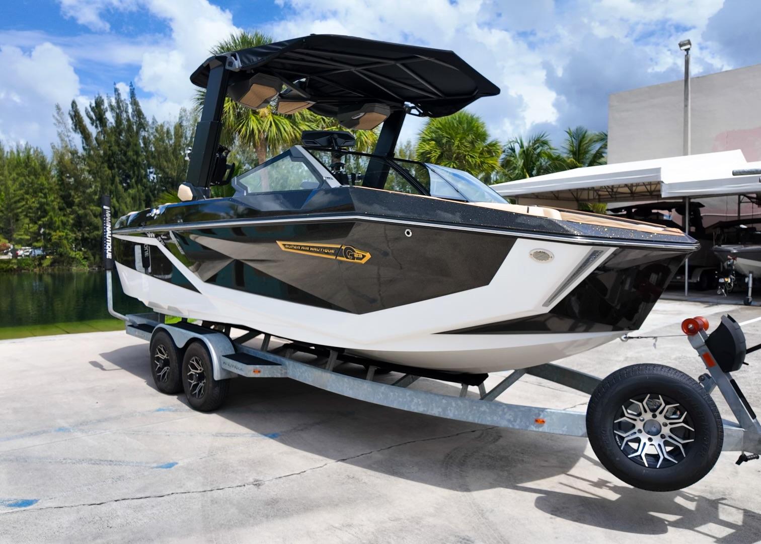 2025 Nautique G23