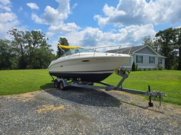 2002 Sea Ray 225 Weekender