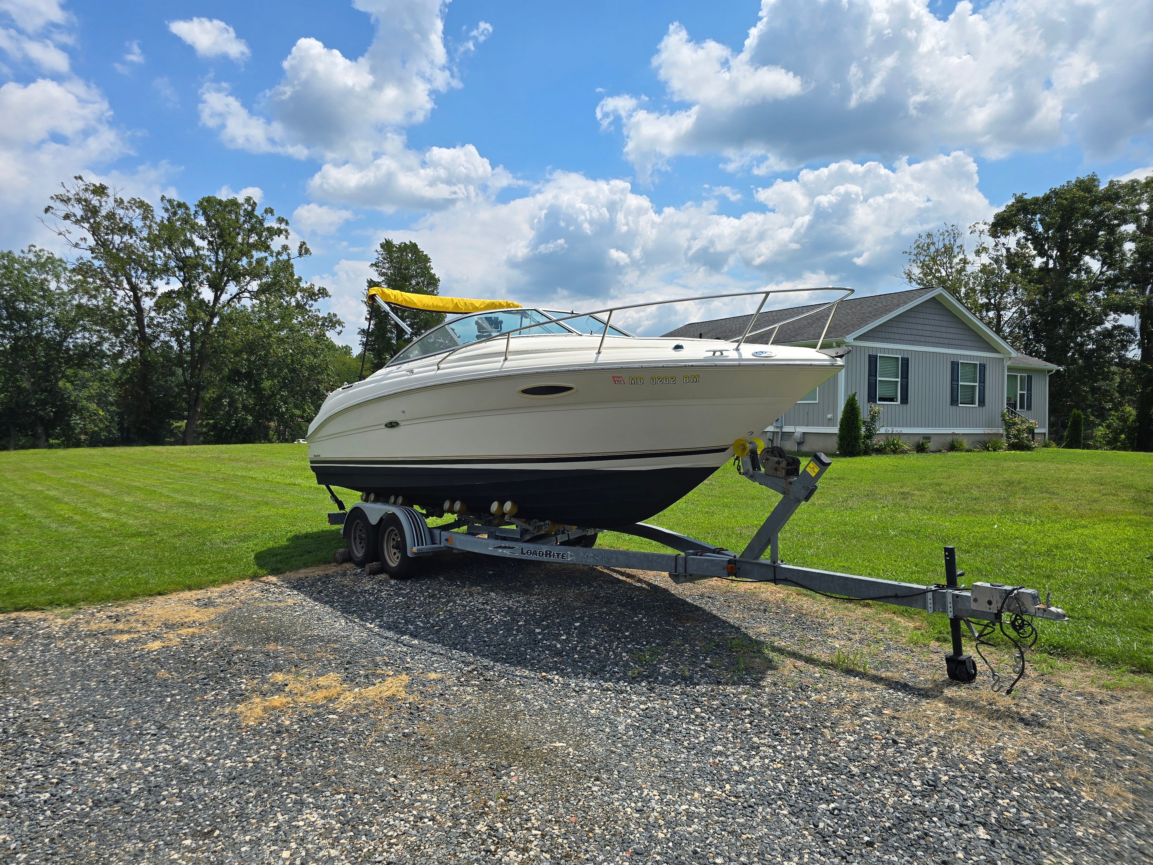 2002 Sea Ray 225 Weekender