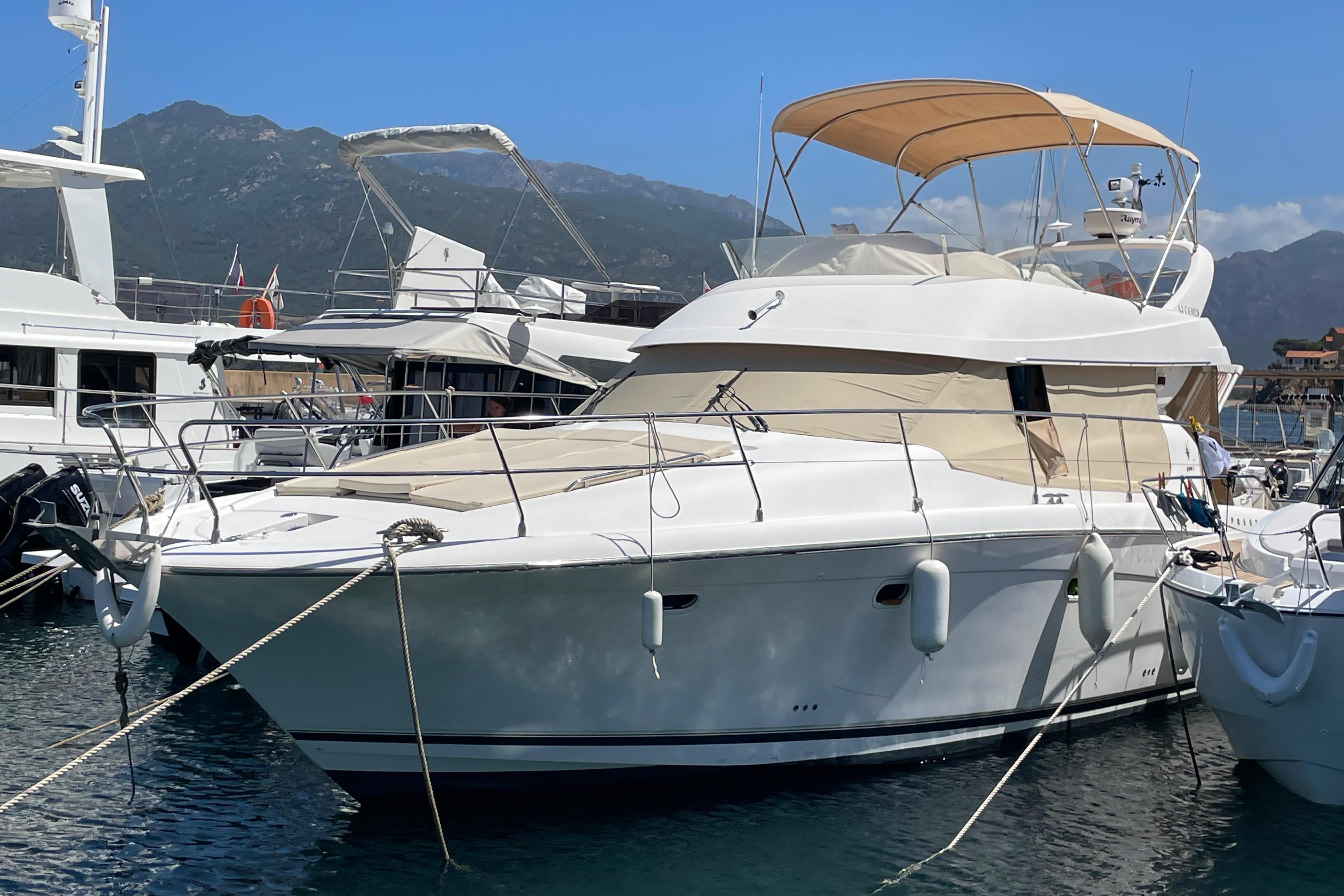2005 Jeanneau Prestige 42