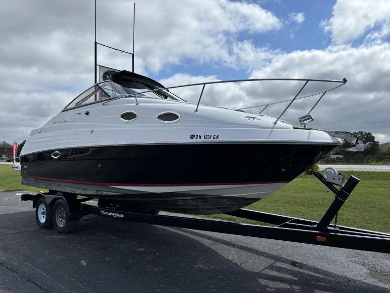 2005 Regal 2465 Commadore