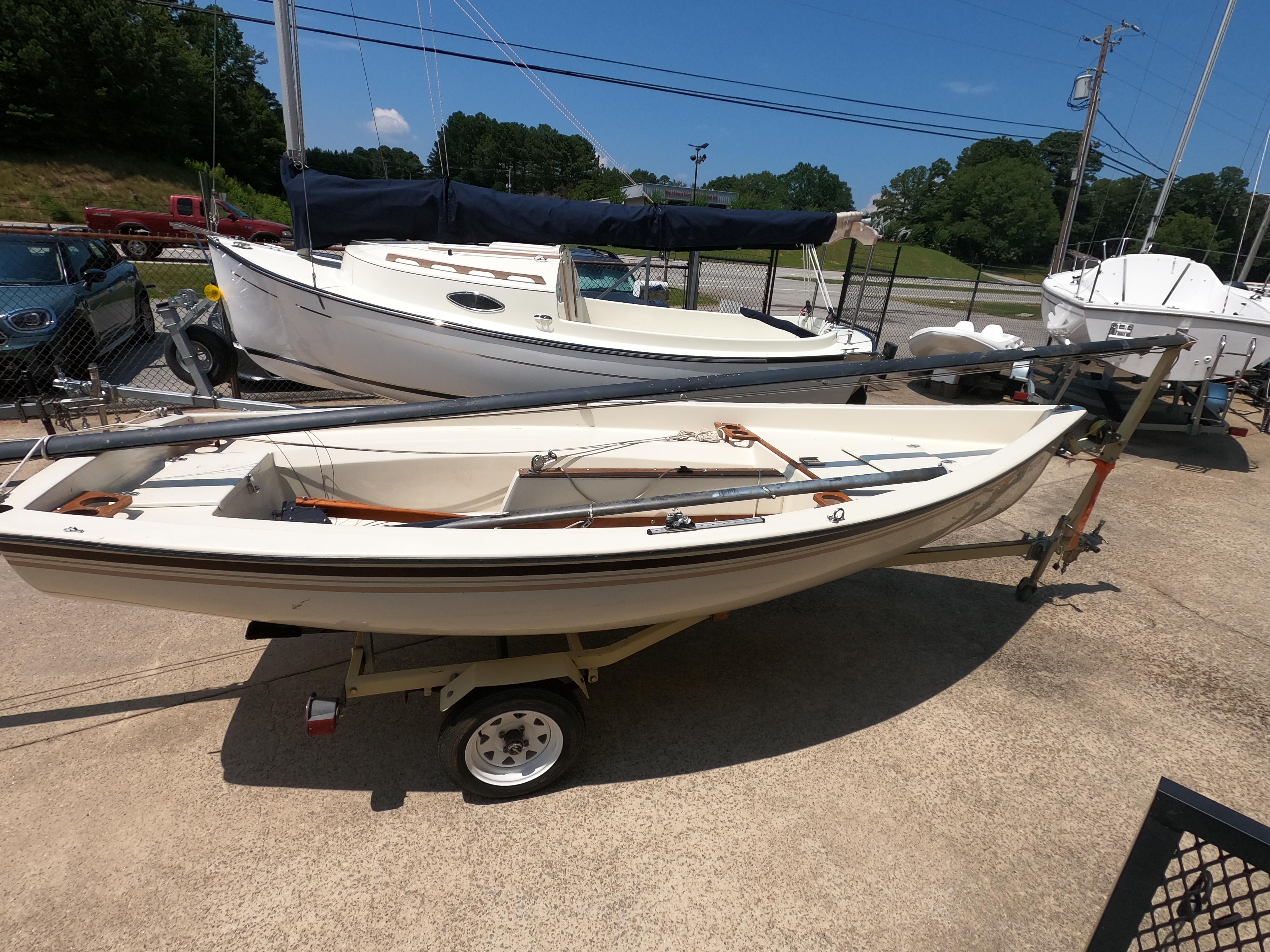 1980 Spindrift Rascal 14
