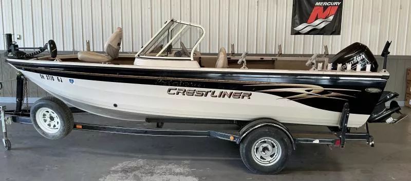 2002 Crestliner Super Hawk 1800