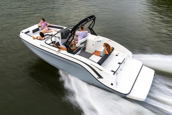 Bayliner DX 2250