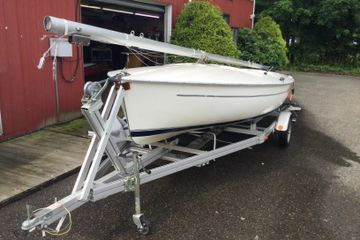 2002 Flying Scot 19