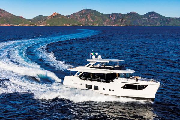2019 Absolute Navetta 73