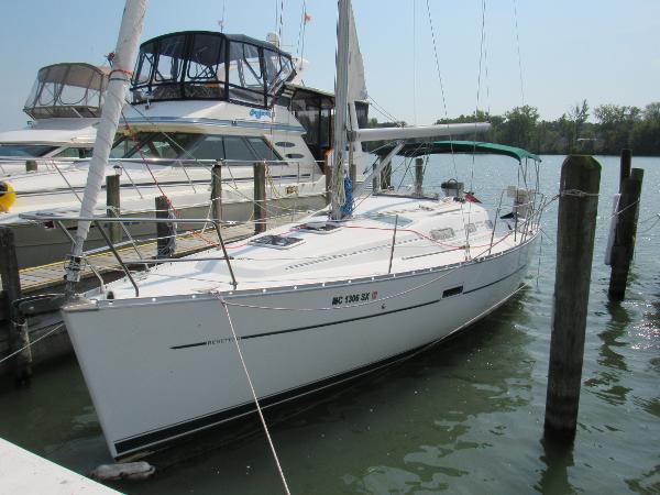 2005 Beneteau 323