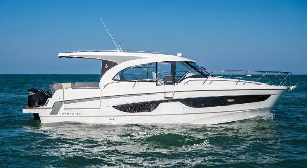 Beneteau Antares 11 2026 Beneteau Antares 11 cruising on open water, side view.