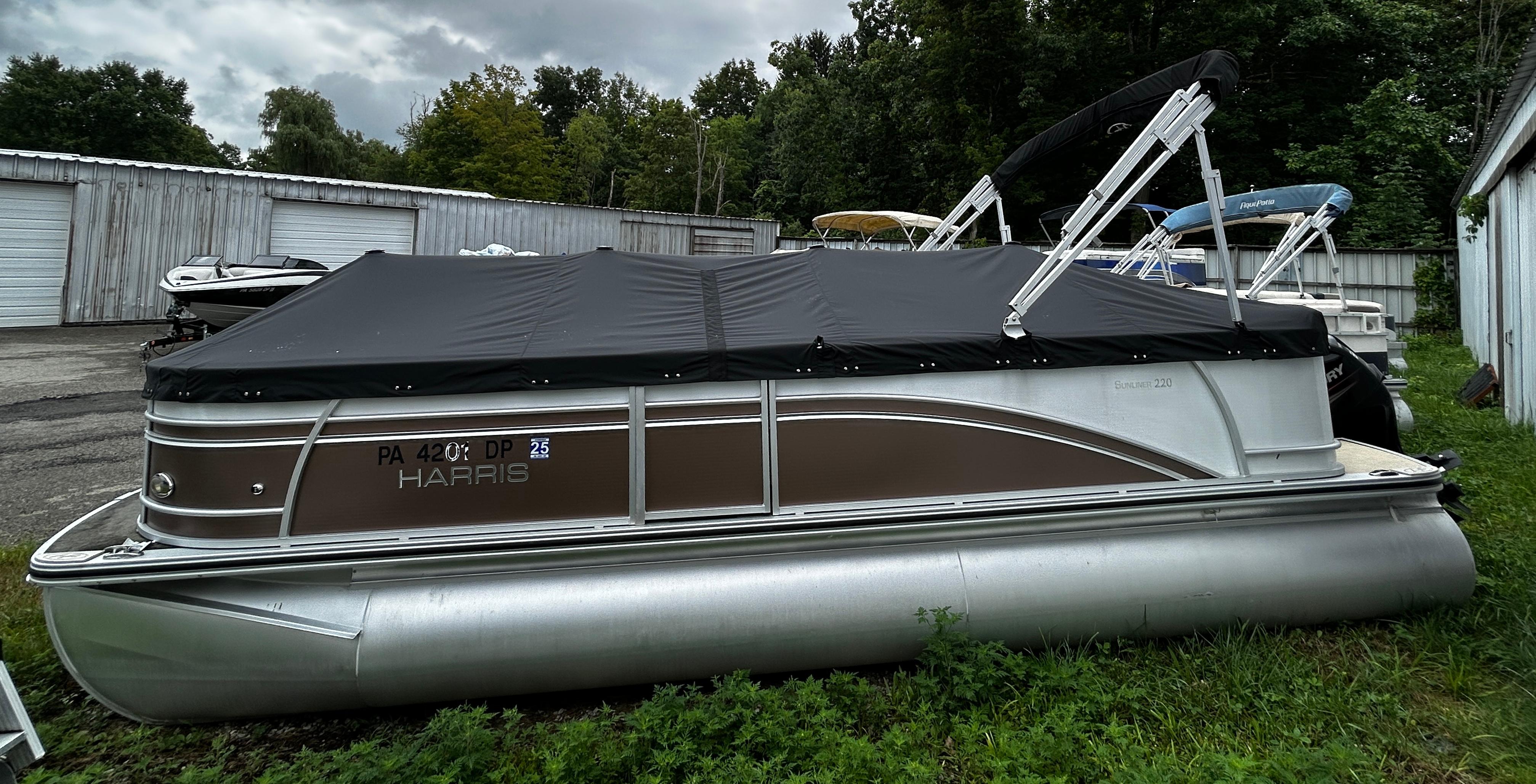 2015 Harris Sunliner 220