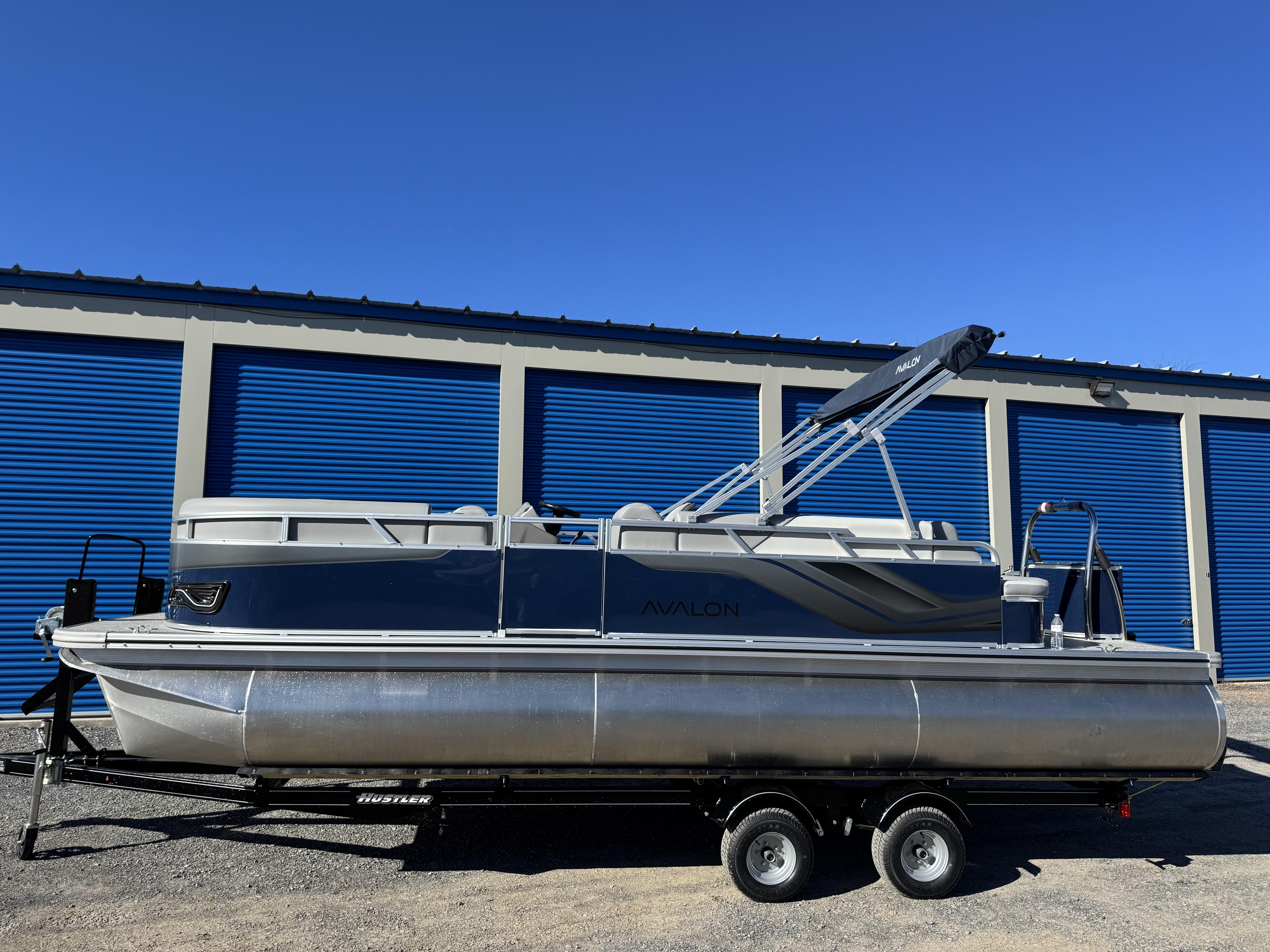 2025 Avalon VENTURE 85 Cruise Rear Bench