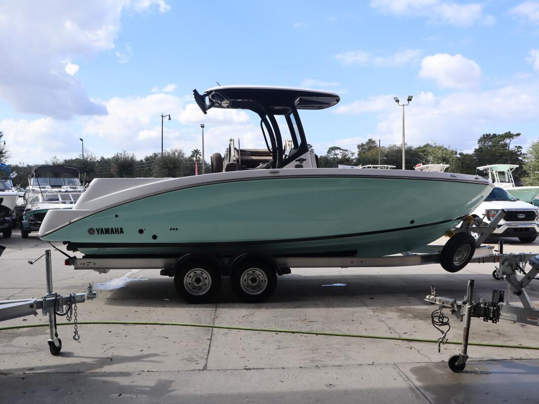 2025 Yamaha Boats 255 FISH SPT H