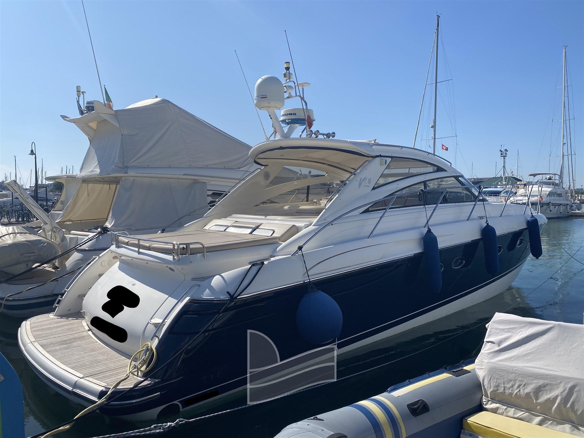 2005 Princess V 48