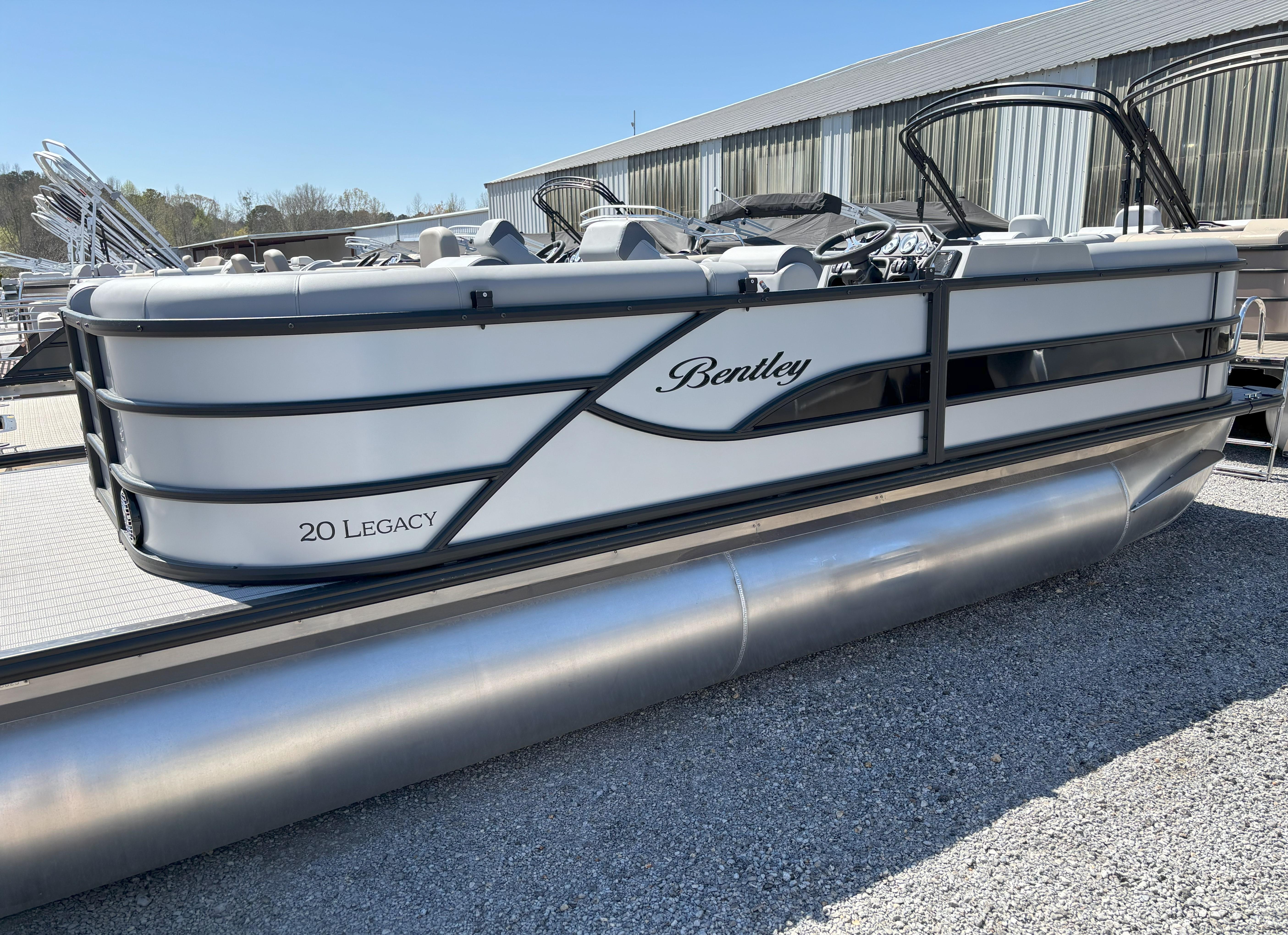 Bentley Pontoons Legacy 203 Navigator