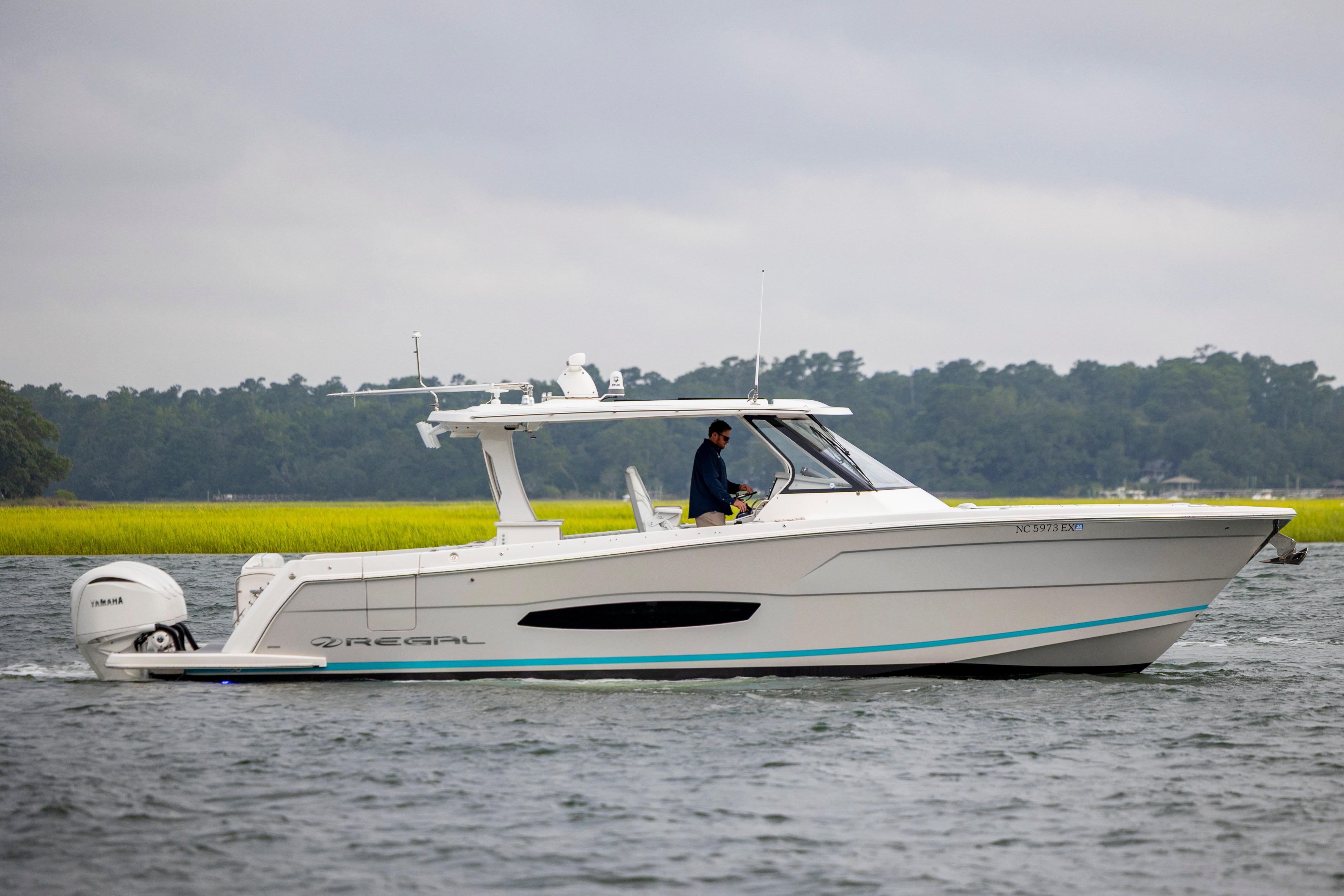 2022 Regal 38 SAV