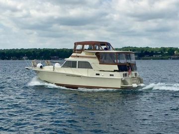 1984 Uniflite Double Cabin
