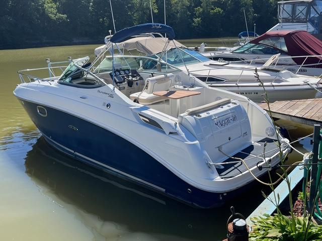 2009 Sea Ray 250 Sundancer