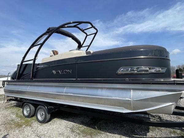 2024 Avalon 2385 Catalina Rear J Lounger
