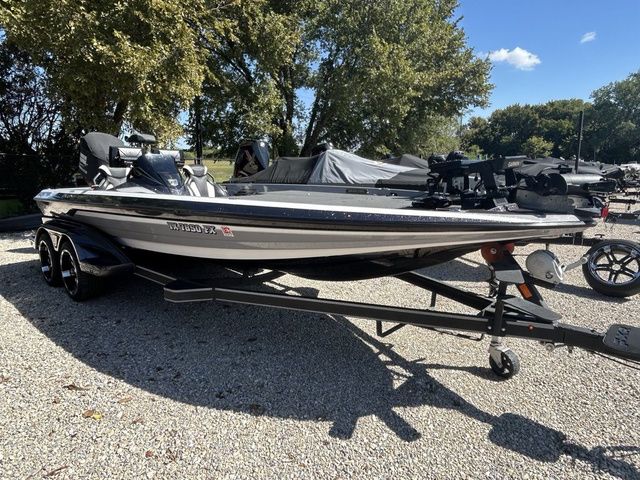2020 Skeeter FXR21 Limited