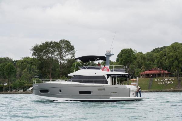 2017 Azimut Magellano