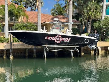 2008 Fountain 34 Center Console